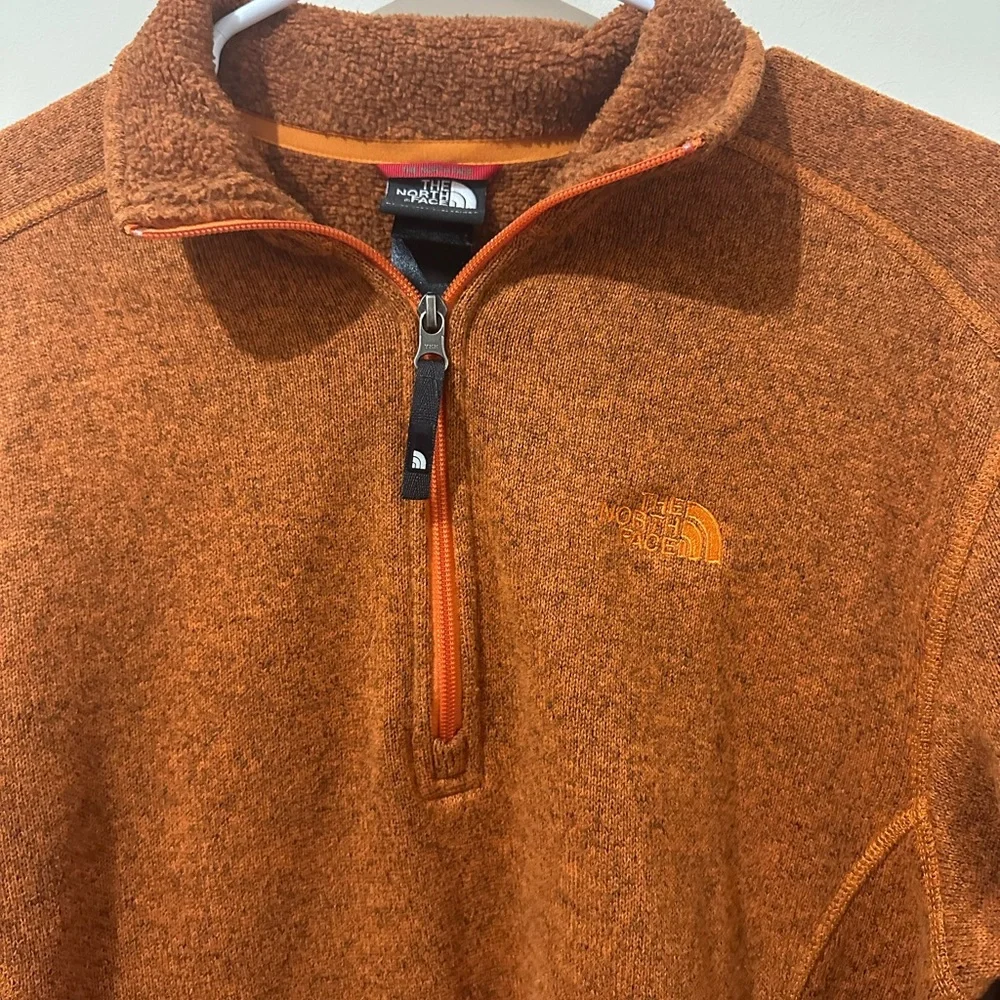 The North Face Medium Orange Pullover Half Zip Fleece Sweater
